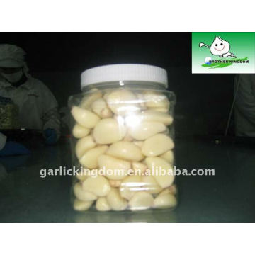 garlic cloves in 1 bl plastic bottle